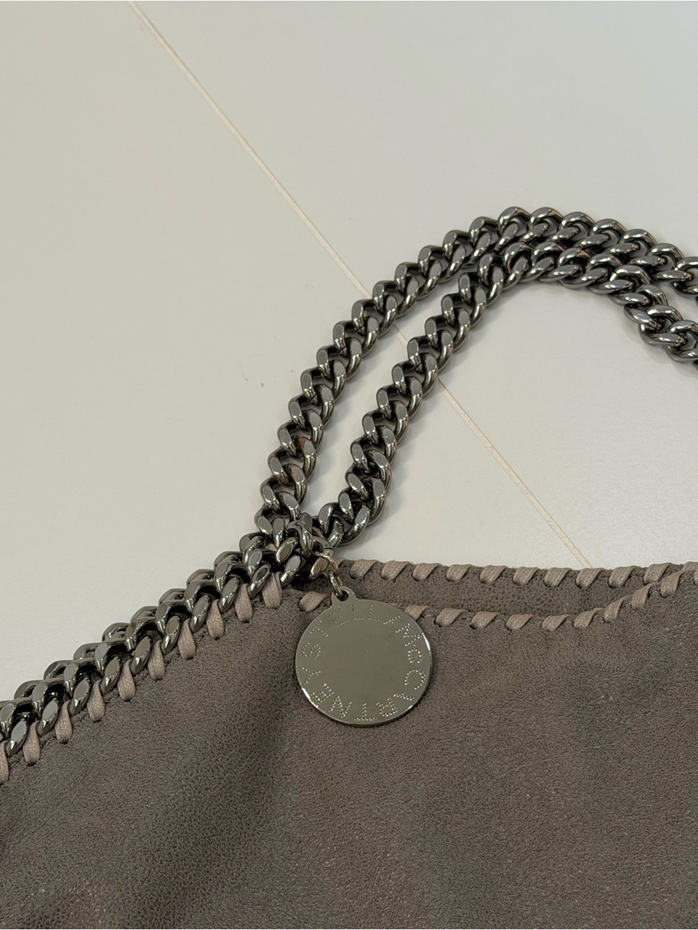 Stella McCartney Falabella Medium Leather Shoulder Bag - Picture 10 of 11